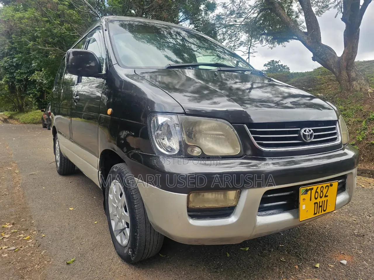 Toyota Noah 2001 Black