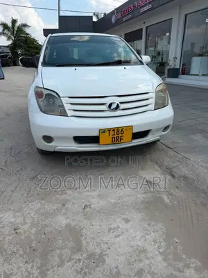 Toyota IST 2003 Pearl