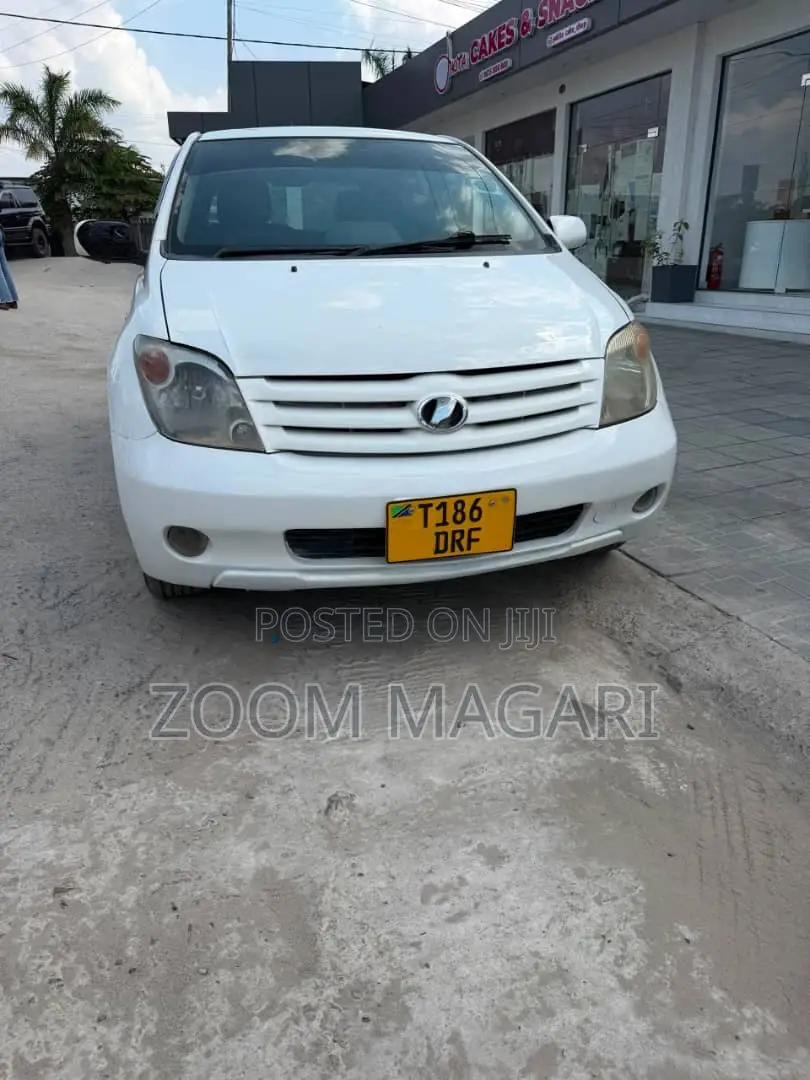 Toyota IST 2003 Pearl