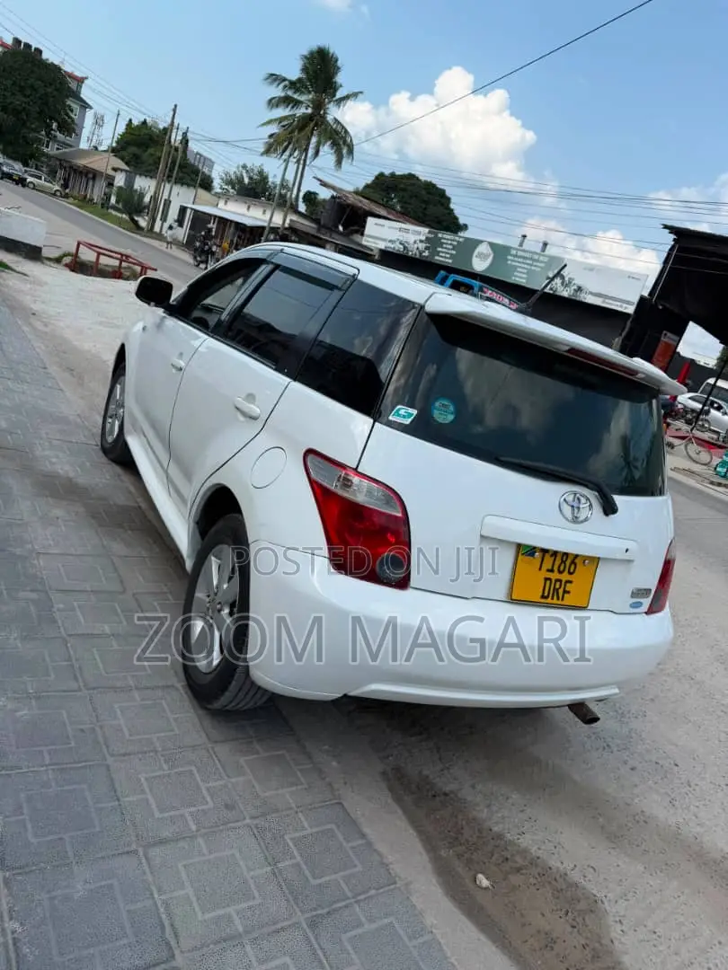 Toyota IST 2003 Pearl