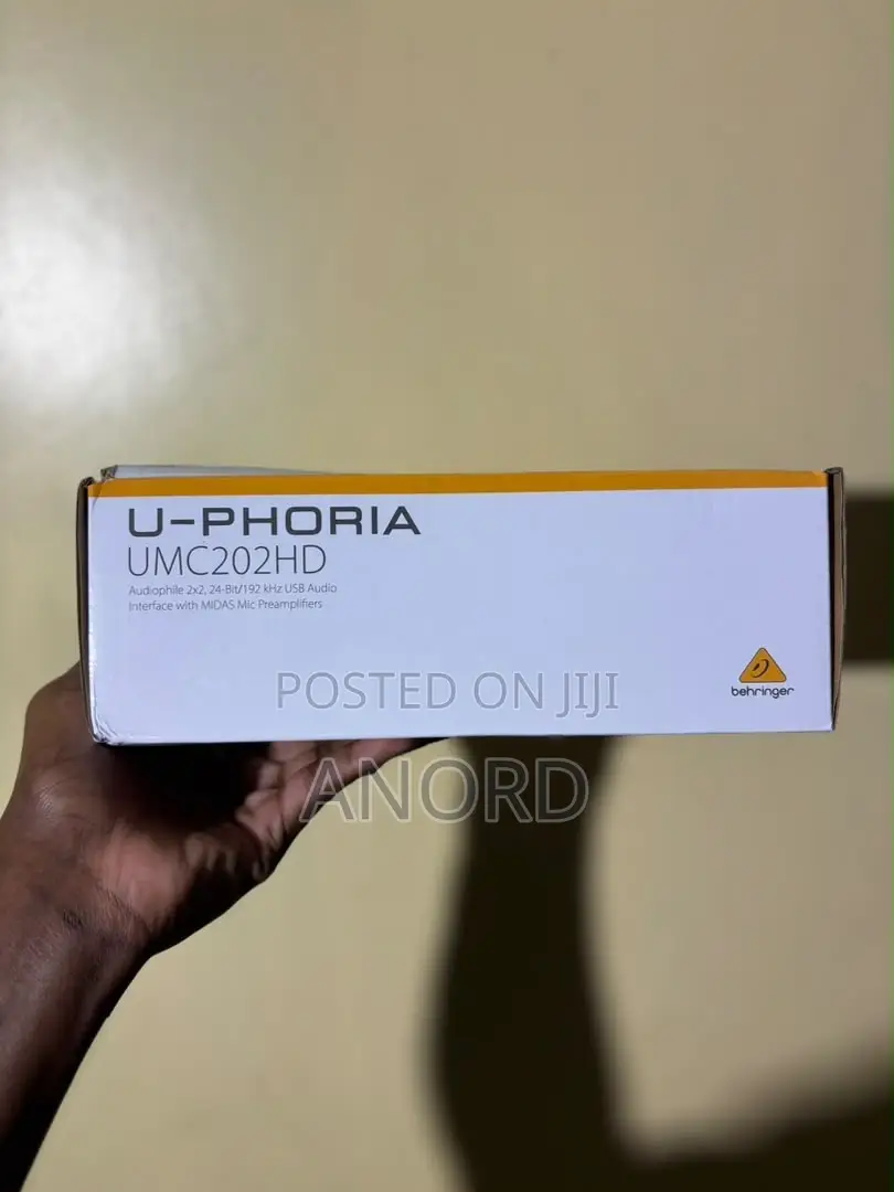 Behringer U-Phoria UMC202HD USB Audio Interface 24-Bit/192kHz