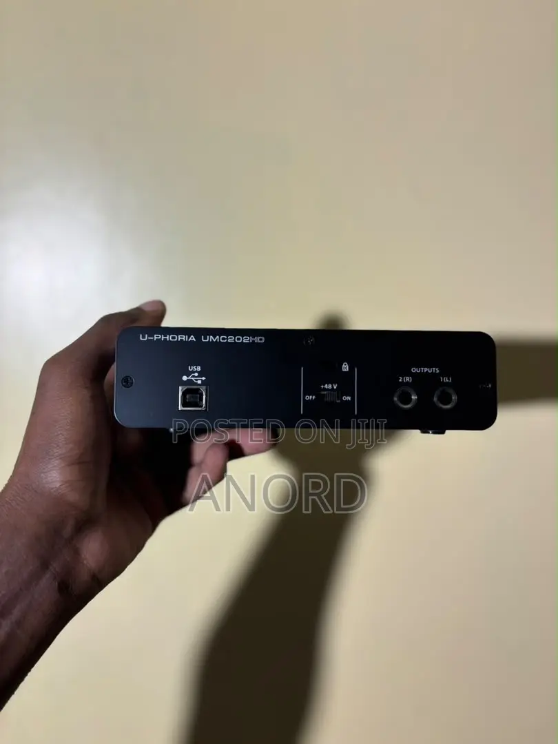 Behringer U-Phoria UMC202HD USB Audio Interface 24-Bit/192kHz