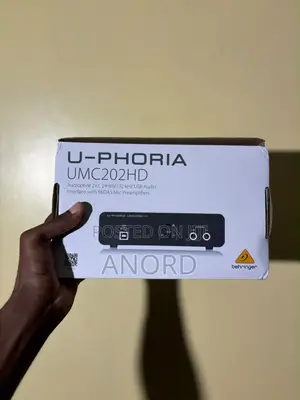 Behringer U-Phoria UMC202HD USB Audio Interface 24-Bit/192kHz