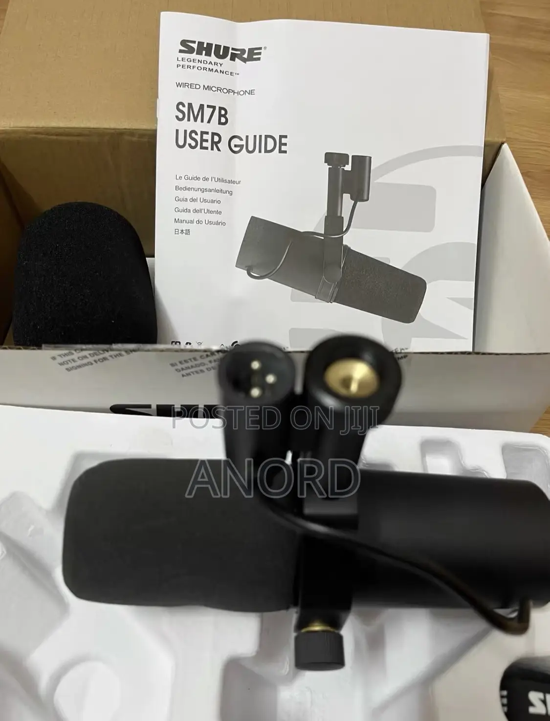 Shure SM7B Professional XLR Studio Microphone for Podcast Recording