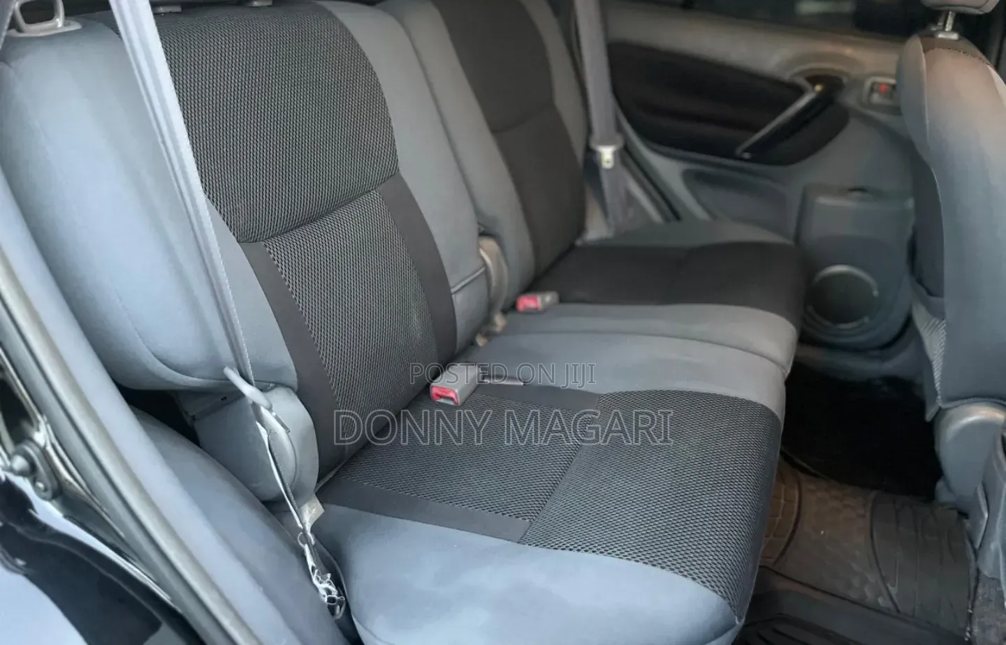 Toyota RAV4 2001 Black