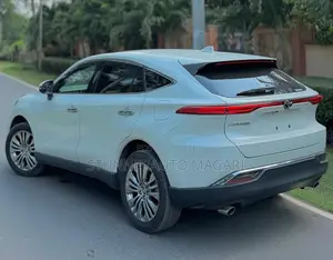 Toyota Harrier 2021 Blue