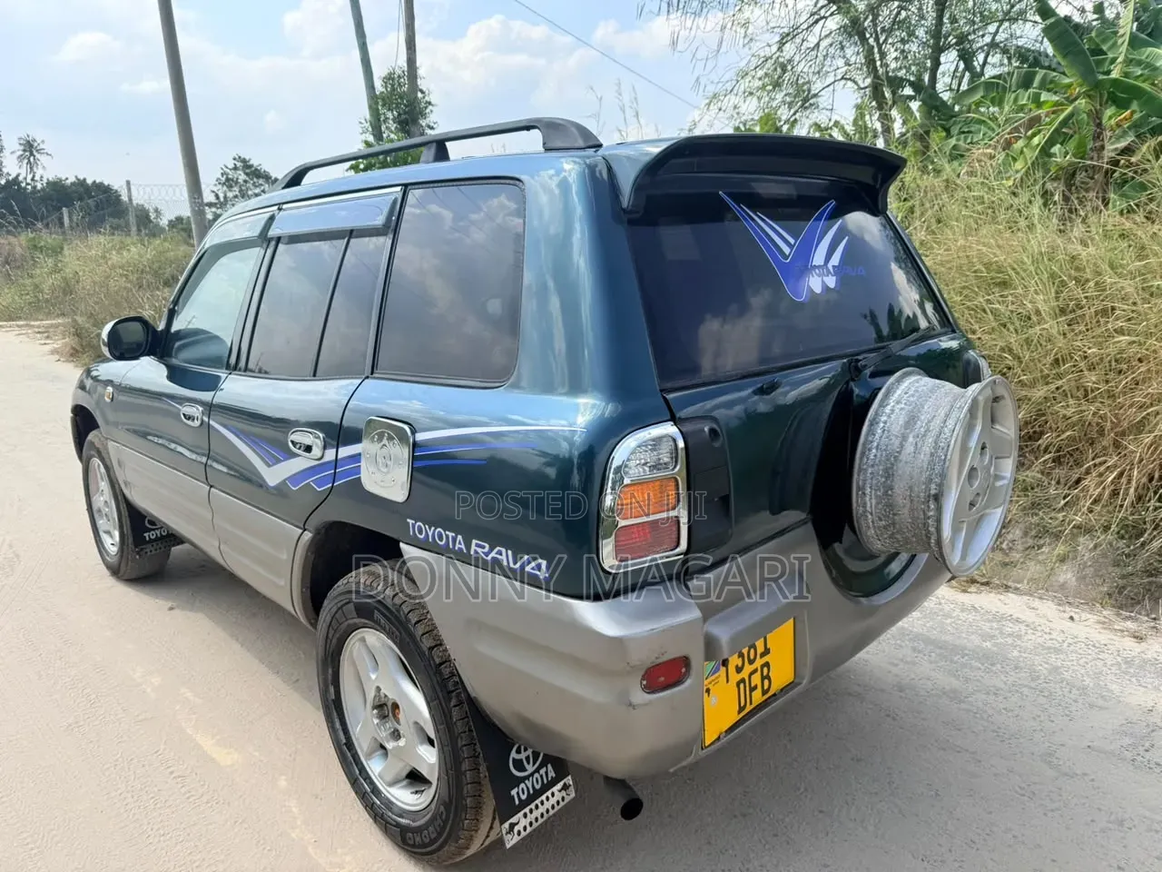 Toyota RAV4 1999 Green