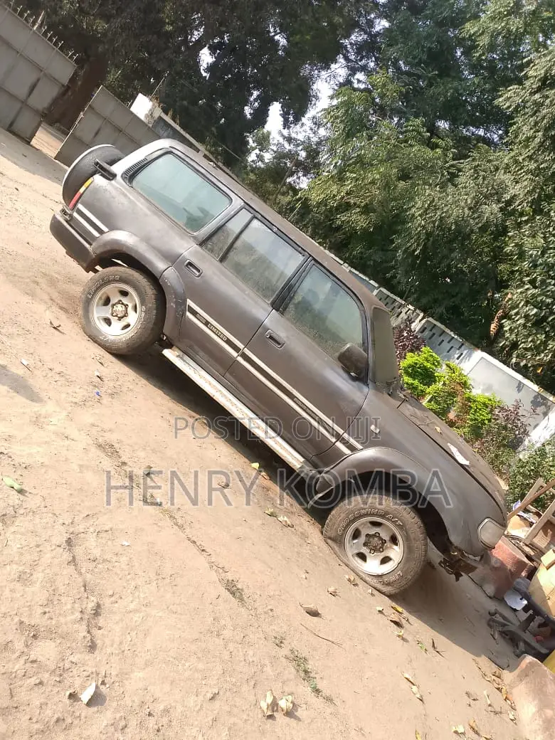 Toyota Land Cruiser 62 Wagon 1989 Blue