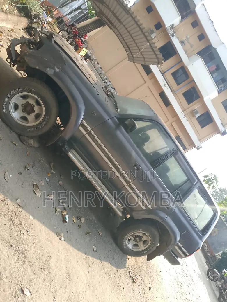 Toyota Land Cruiser 62 Wagon 1989 Blue