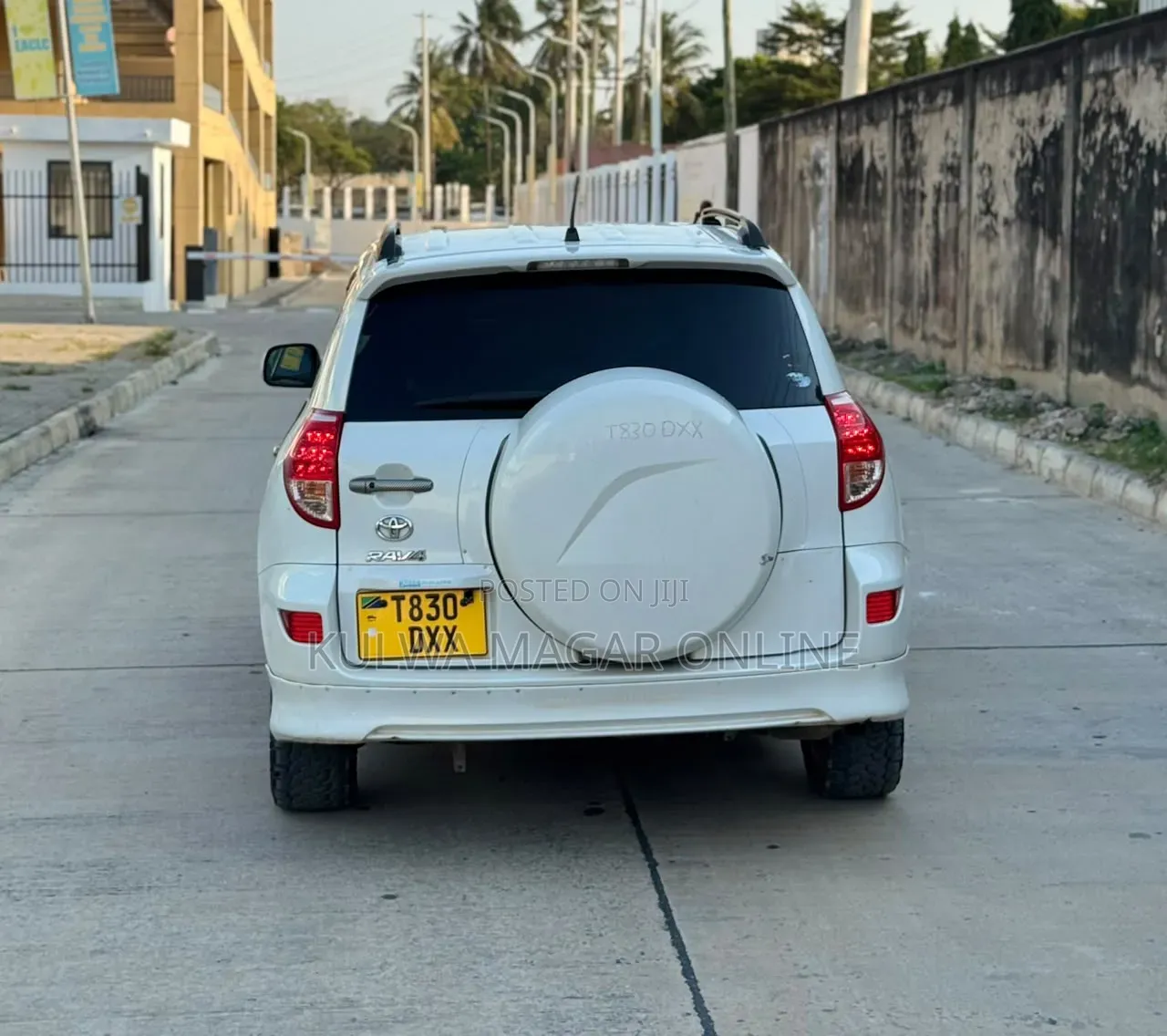Toyota RAV4 2006 White