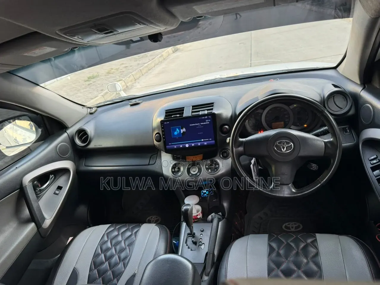 Toyota RAV4 2006 White