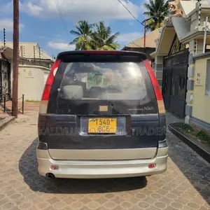 Toyota LiteAce Noah 2000 Black