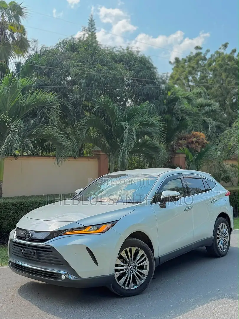 Toyota Harrier 2021 White