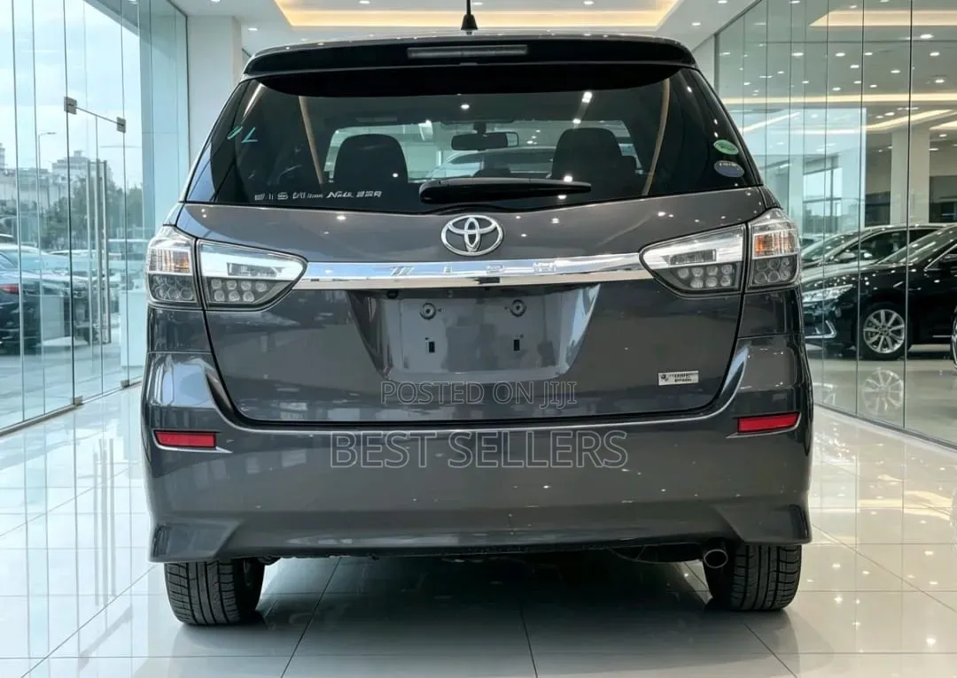 Toyota Wish 2013 Gray