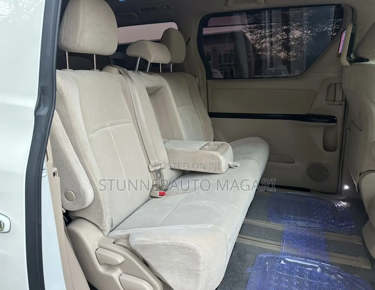 Toyota Alphard 2009 White