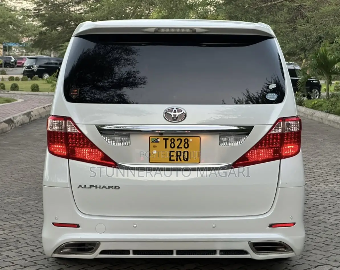 Toyota Alphard 2009 White