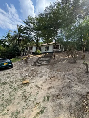 4bdrm House in Goba for sale