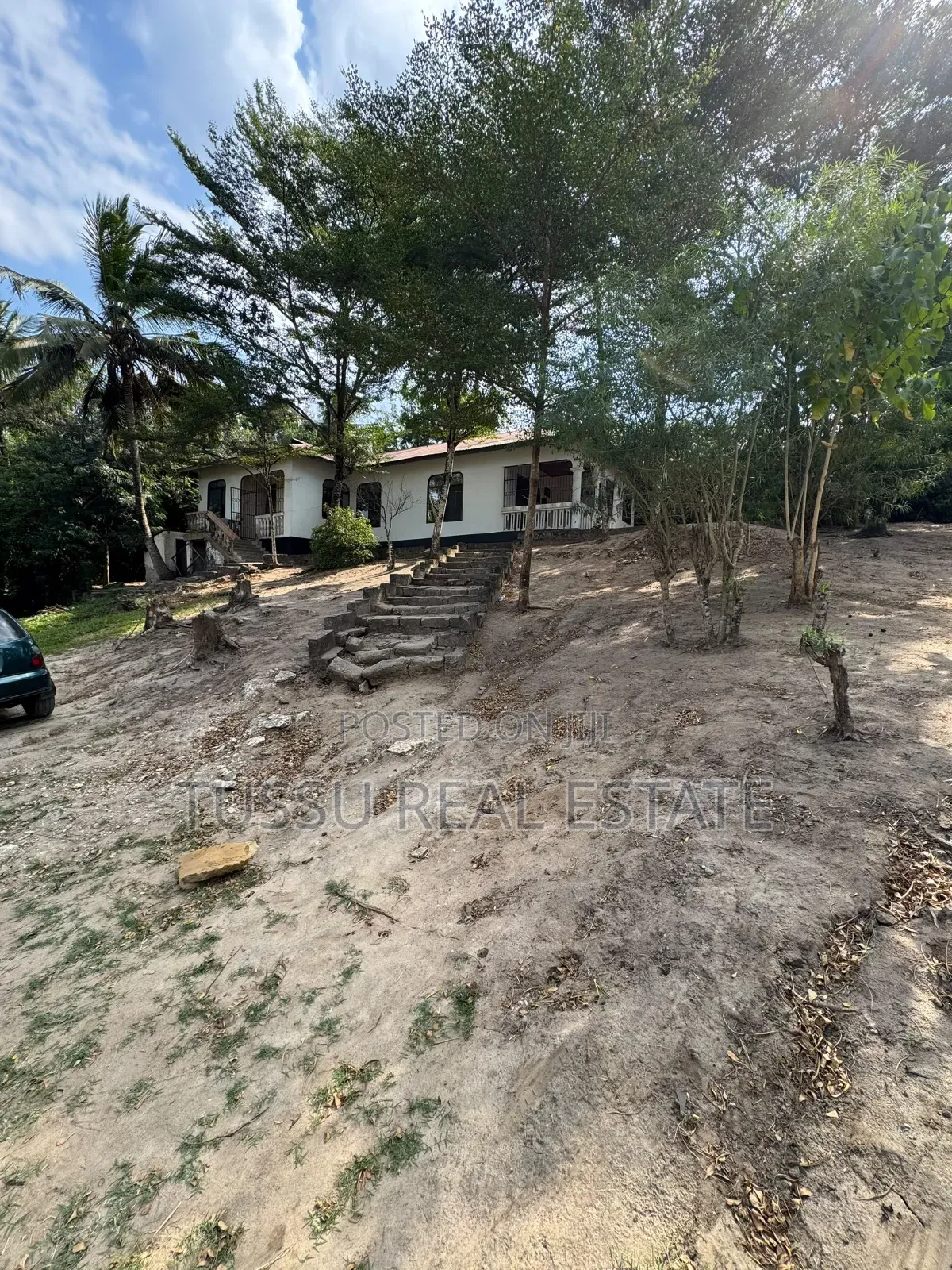 4bdrm House in Goba for sale