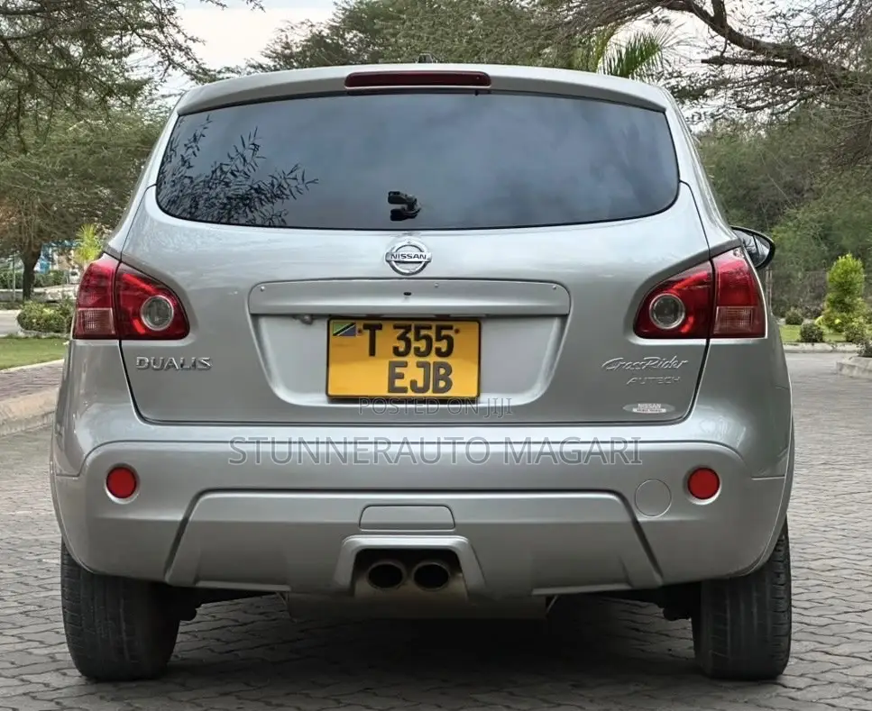 Nissan Dualis 2010 Silver