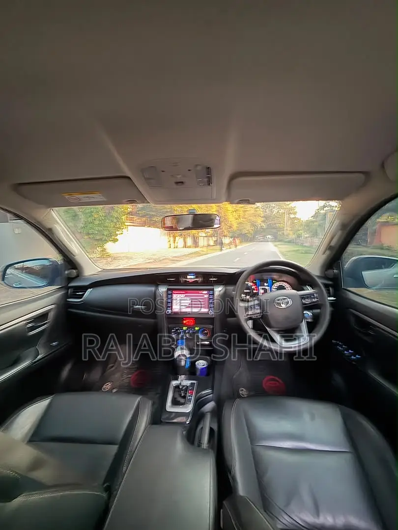 Toyota Fortuner 2.8 D AWD 2021 Silver