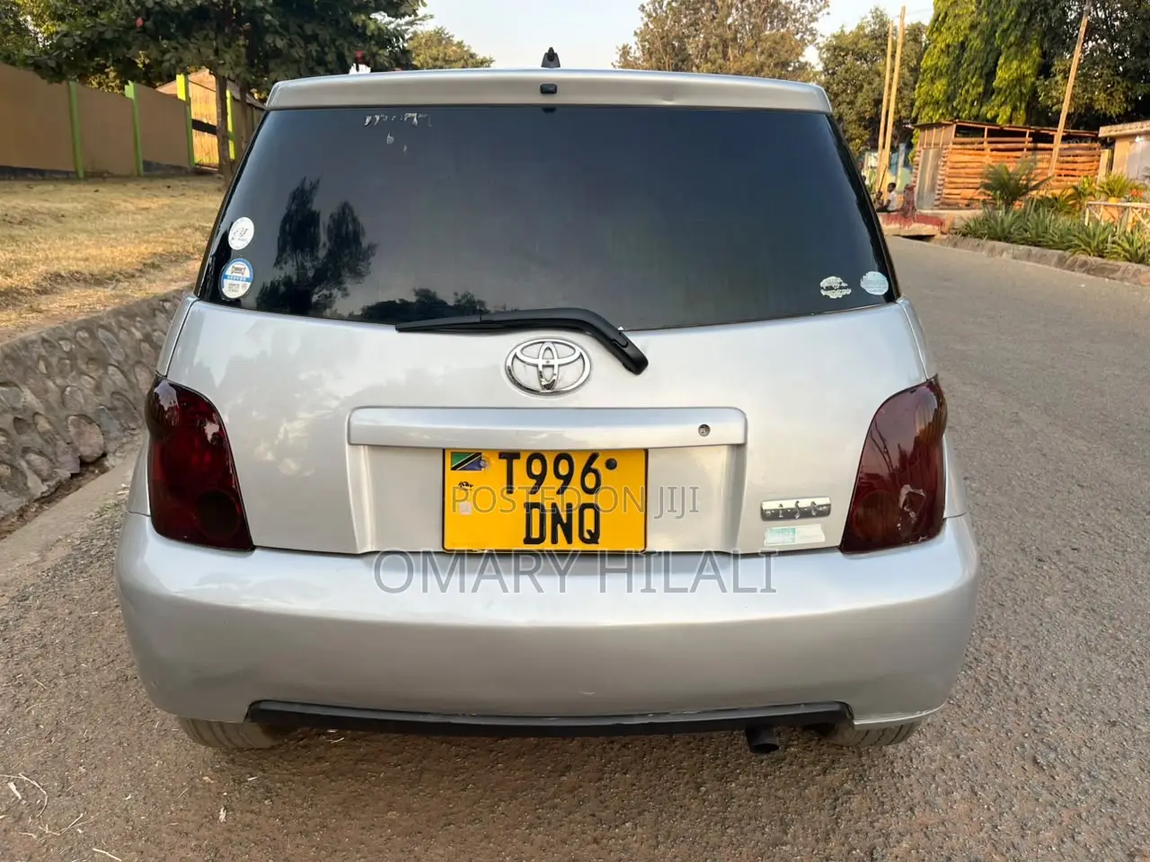 Toyota IST 2004 Silver
