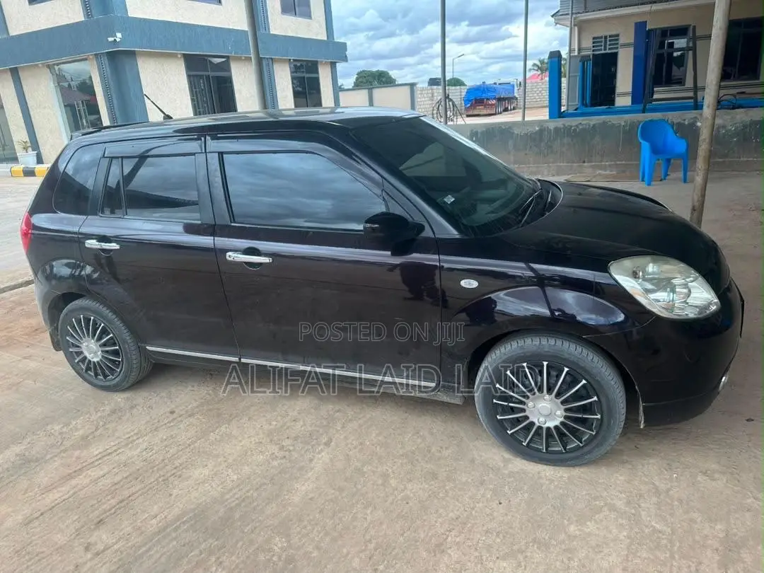Mazda Verisa 2011 Black