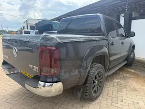 Volkswagen Amarok 2017 Black