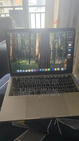 Laptop Apple MacBook Pro 2018 16GB Intel Core i7 SSD 512GB