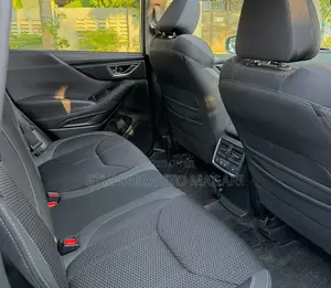 Subaru Forester 2019 Silver