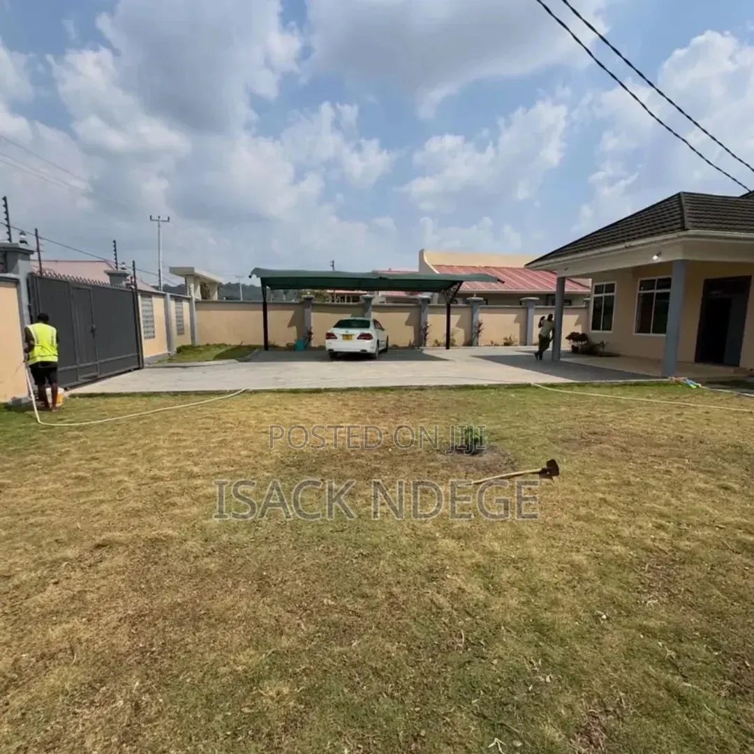 3bdrm House in Tegeta, Bunju for rent