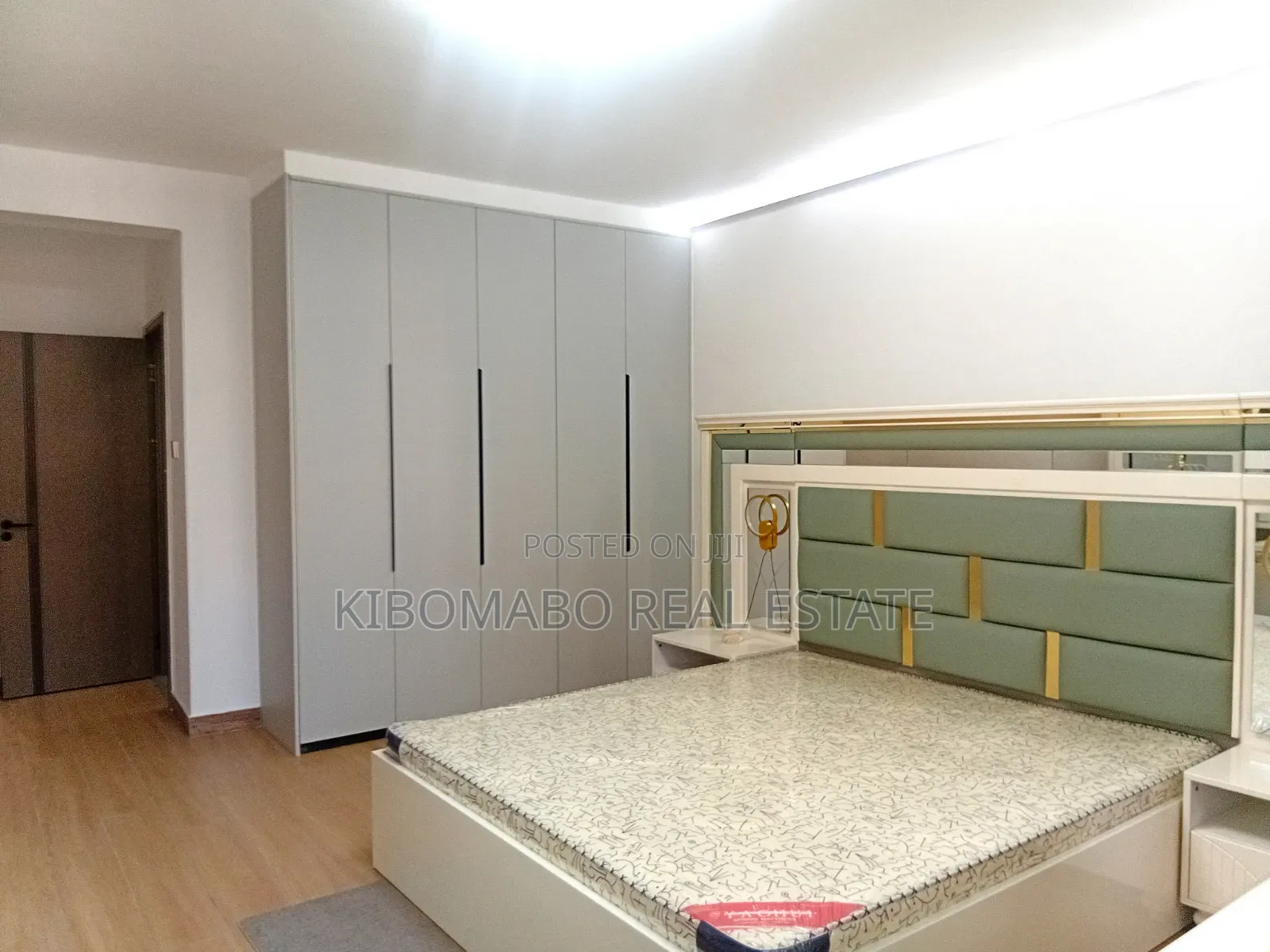 3bdrm Apartment in Oyster Bay for sale