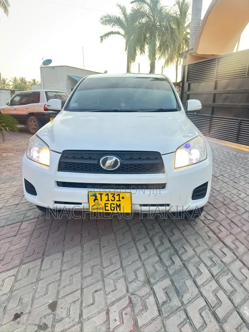 Toyota RAV4 2008 White