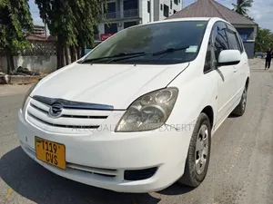 Toyota Corolla Spacio 2003