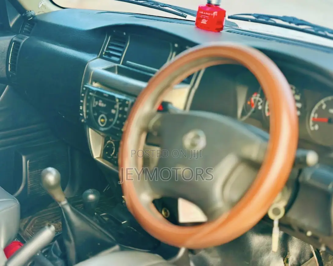 Nissan Patrol 2009 White