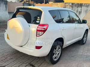 Toyota RAV4 2008 White