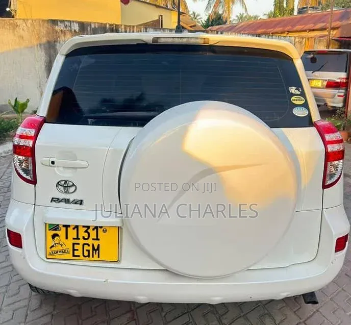 Toyota RAV4 2008 White