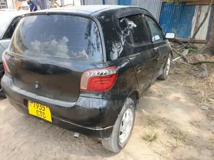 Toyota Vitz 2005 Black