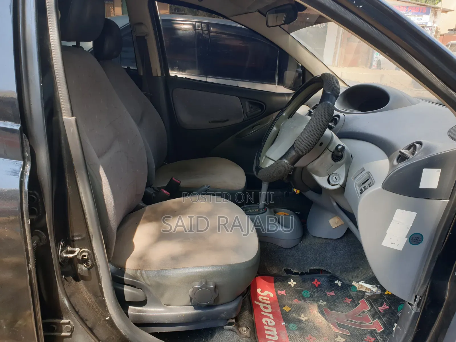 Toyota Vitz 2005 Black