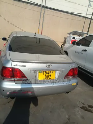 Toyota Crown Royale 2005 Silver