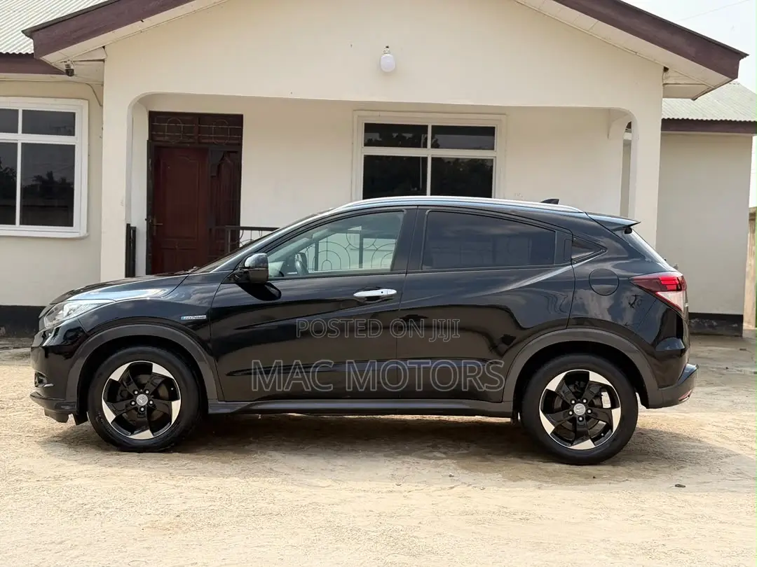 Honda Vezel 2015 Black