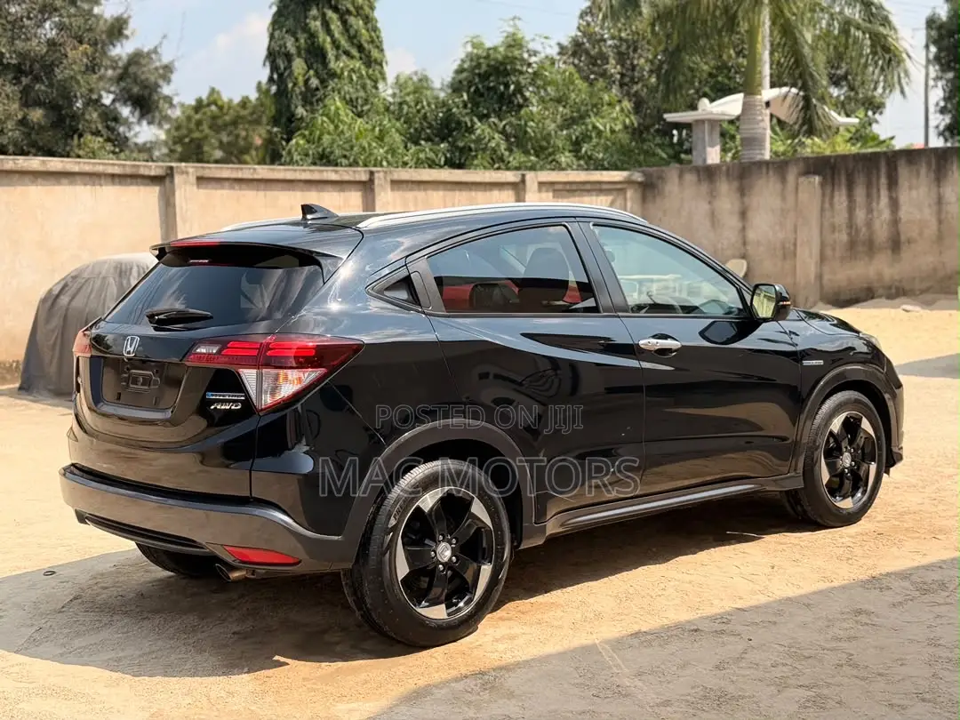 Honda Vezel 2015 Black