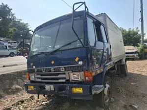 Mitsubishi Fuso Single 2004 Blue