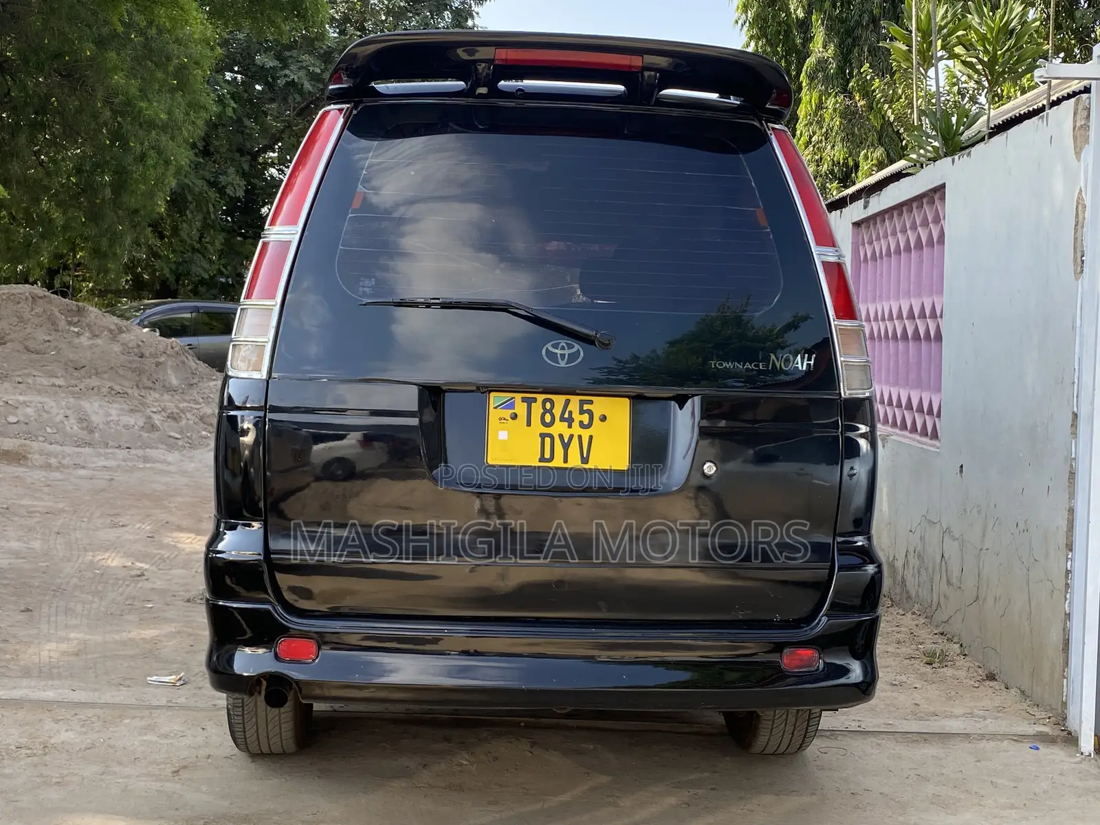 Toyota Noah 2001 Black