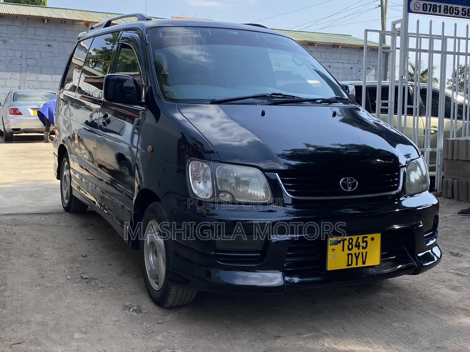 Toyota Noah 2001 Black