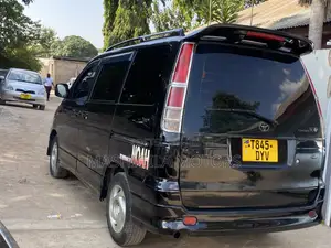 Toyota Noah 2001 Black
