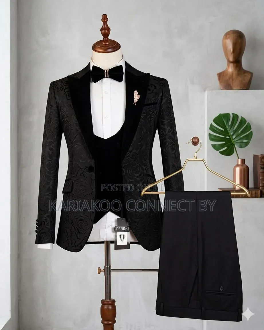 ​Men's Classic Black 3-Piece Tuxedo With Velvet Peak Lapels