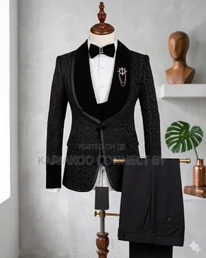 ​Men's Classic Black 3-Piece Tuxedo With Velvet Peak Lapels