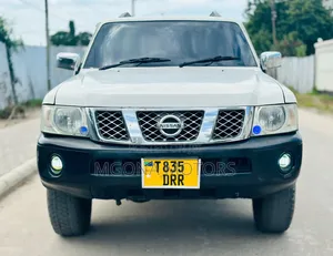 Nissan Patrol 2007 White
