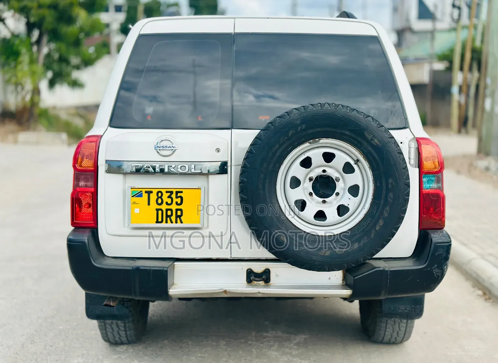 Nissan Patrol 2007 White