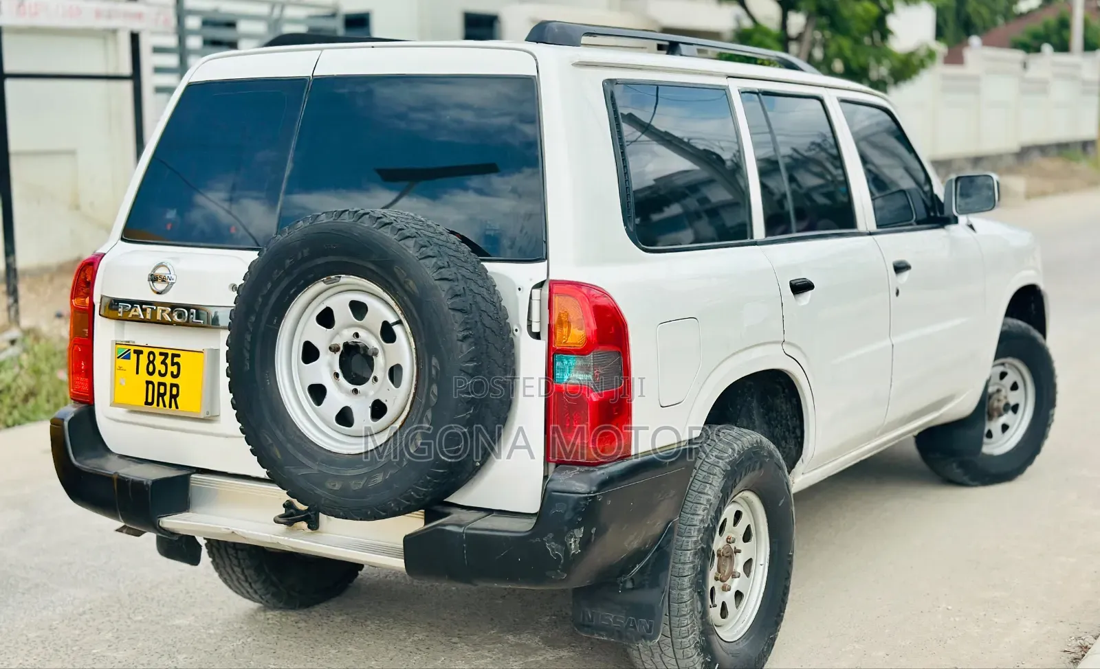 Nissan Patrol 2007 White